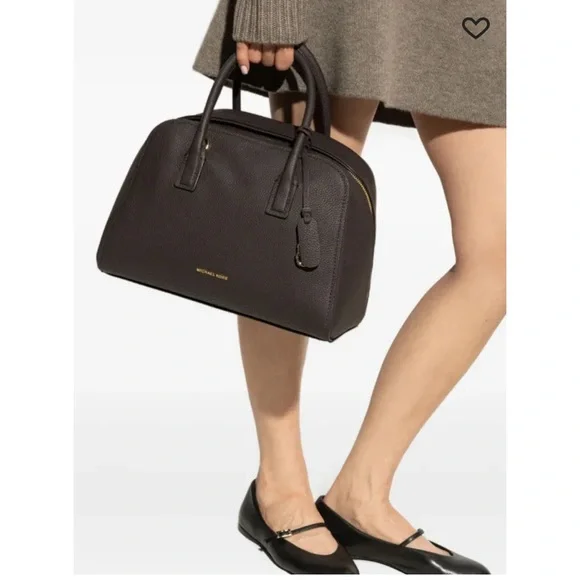 Michael Kors Ashton Medium Black Satchel Leather with Gold Hardware - Picture 8 of 14